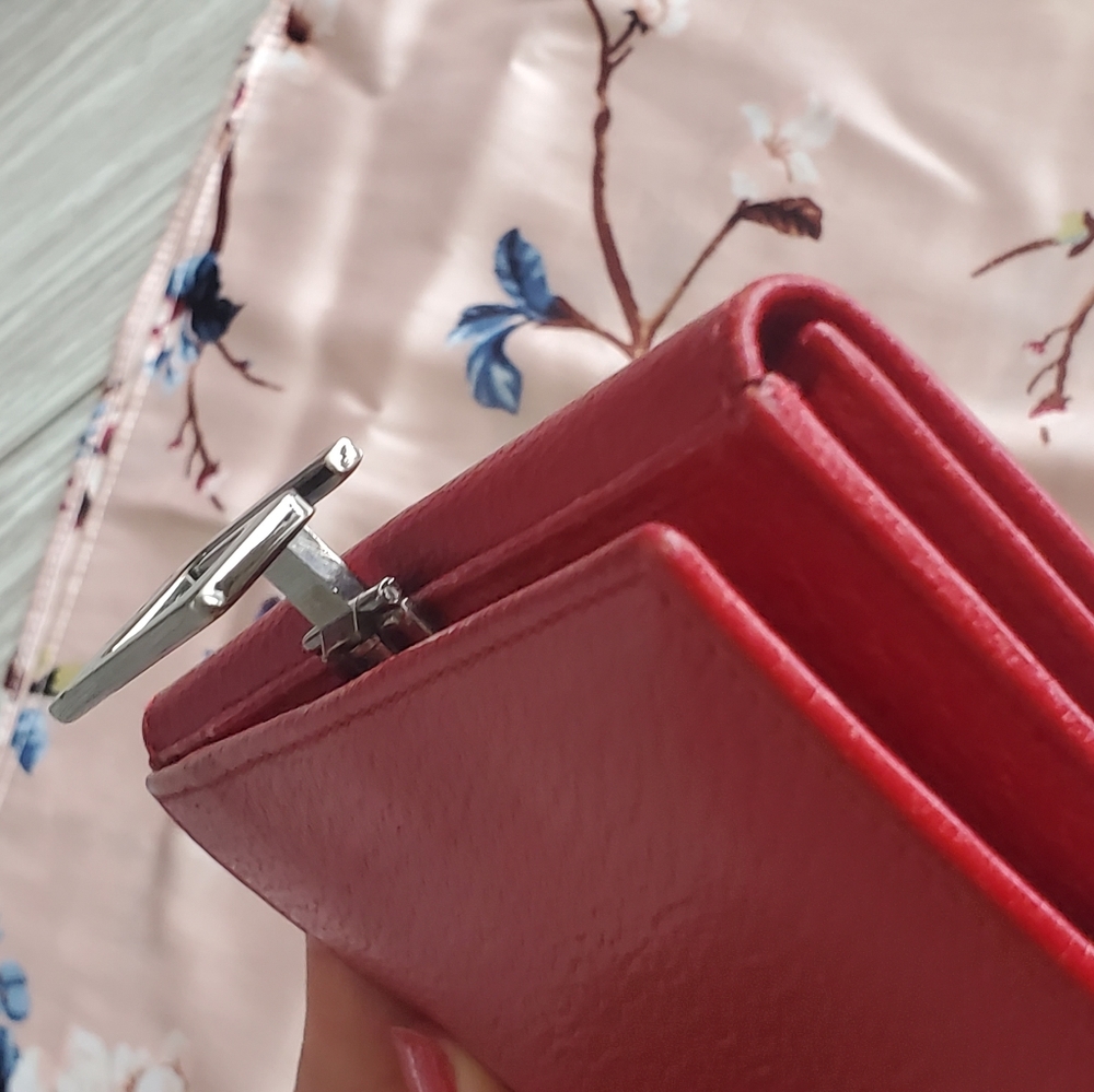 Gucci Wallet - Picture 12 of 16